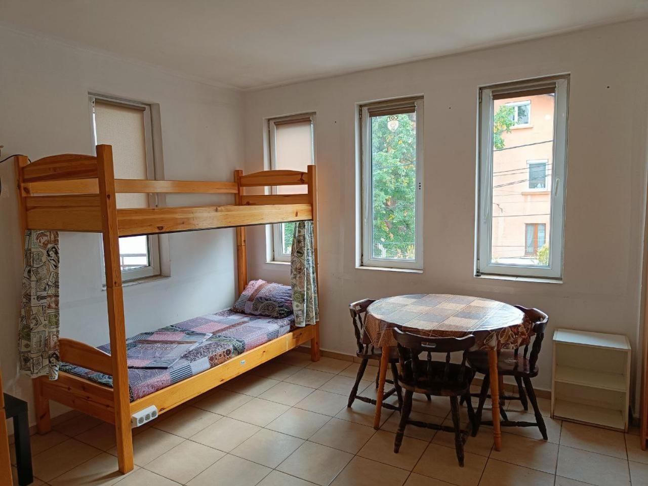 10 Coins Hostel & Tours Софія Номер фото